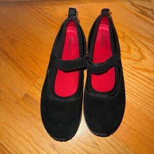 Lands End Mary Jane Shoes